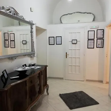 Casa Vacanze Al Corso * Naples